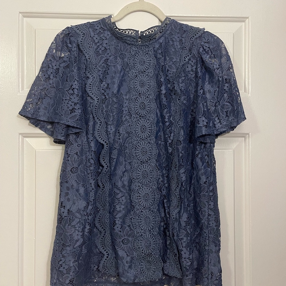 Cable & Gauge Blue Lace Top
